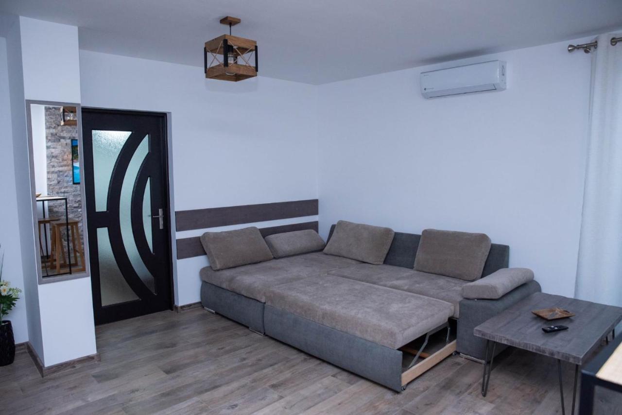 Green Apartments Oradea Extérieur photo
