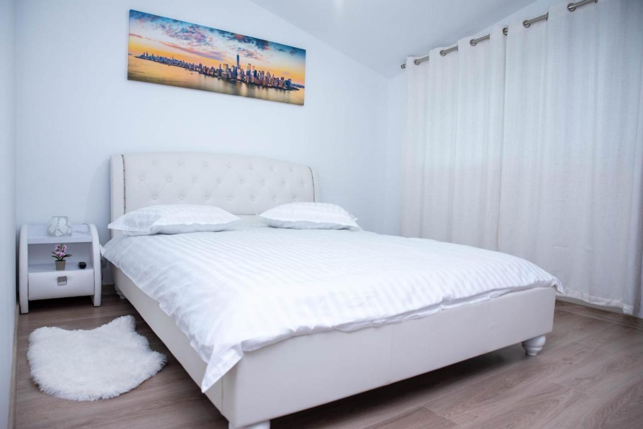 Green Apartments Oradea Extérieur photo