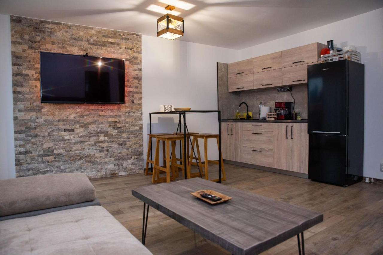 Green Apartments Oradea Extérieur photo